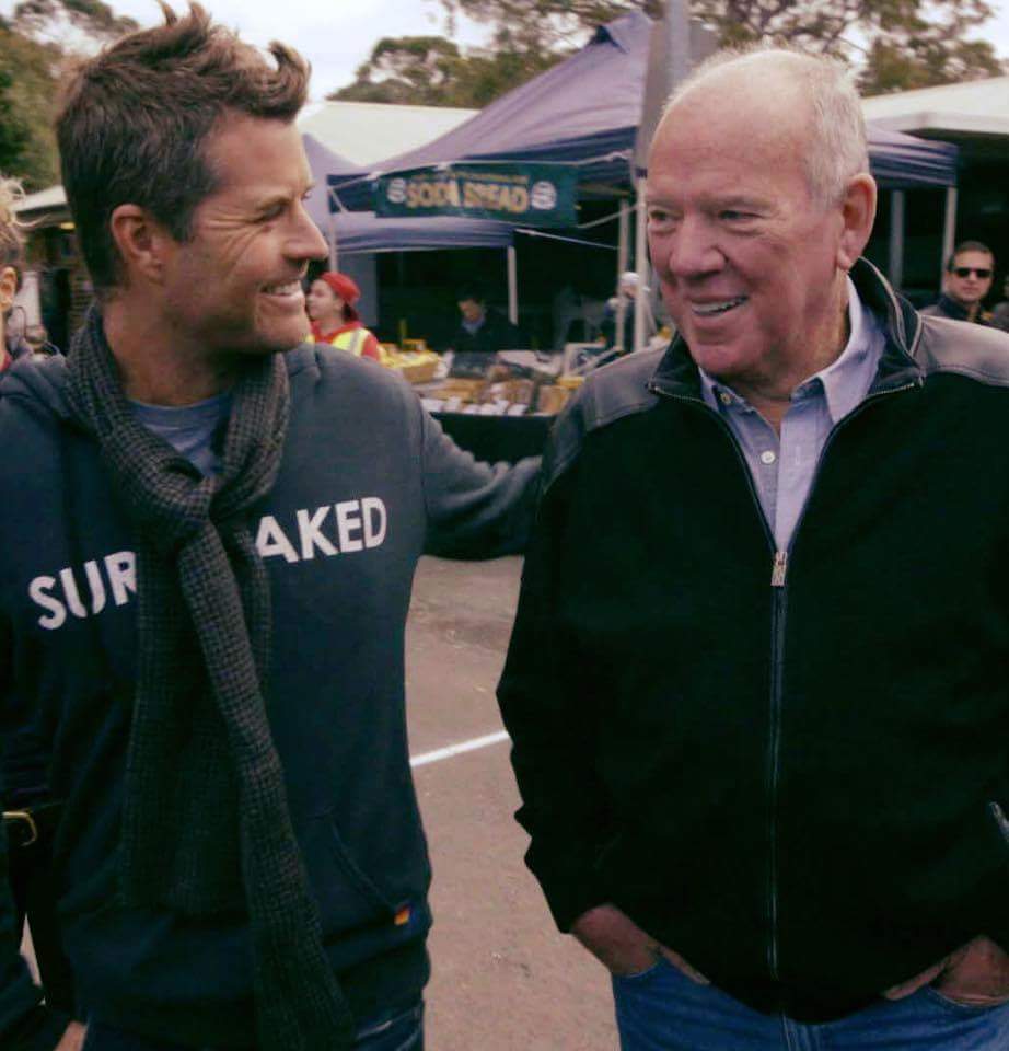 Paleo Diet advocate Pete Evans with journalist and Paleo Skeptic Mike Willesee, as featured on Sunday Night.